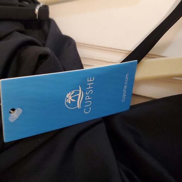 NWT Cupshe Elegant Black Shirring One Piece Swimsuit - Picture 7 of 7